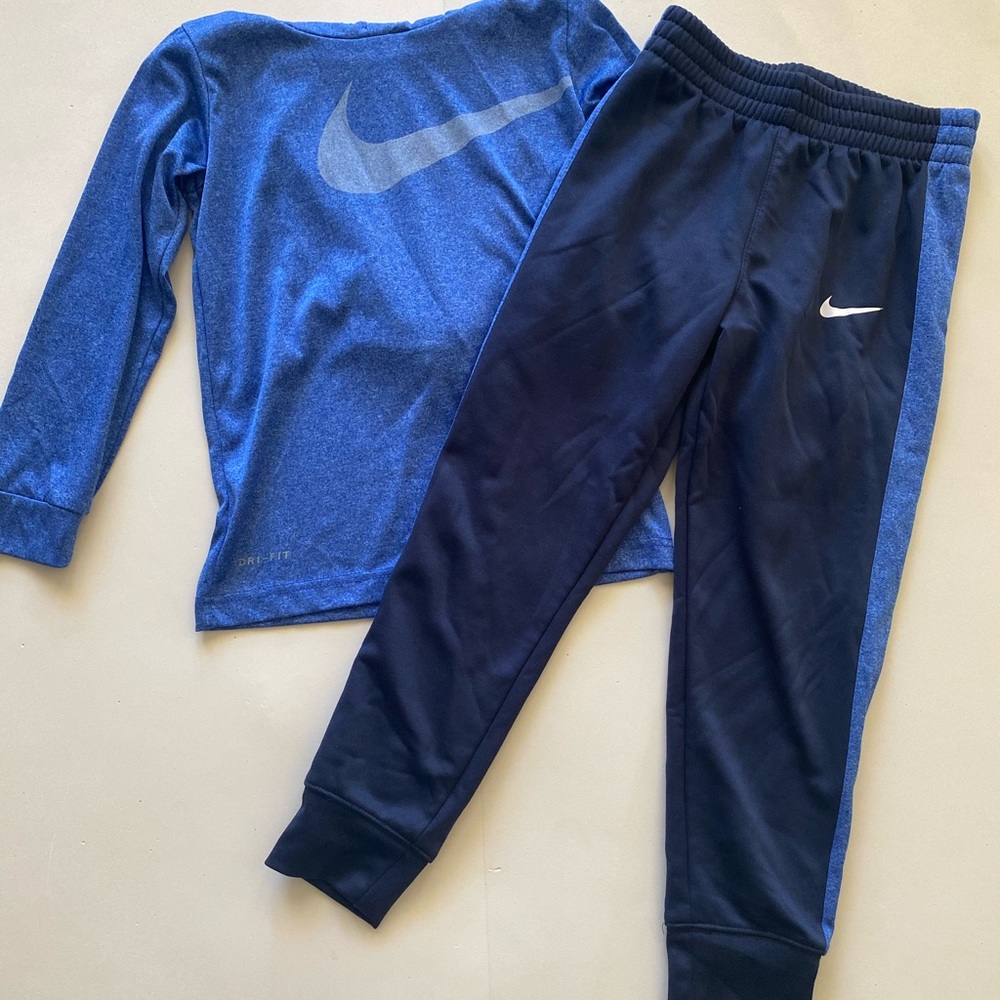 Boys Nike Track Suit